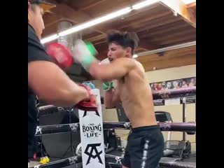 ryan garcia power work on the paws