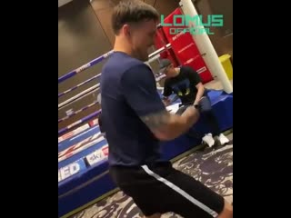 oleksandr usyk works on rubber