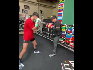 ryan garcia power work on the paws