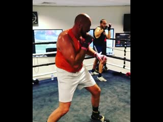 tyson fury showed off his shadow boxing