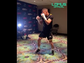 vasily lomachenko warming up before the fight with nakatani boxing boxing