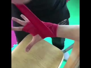 hand taping in boxing