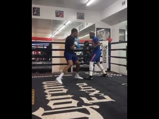 floyd mayweather trains devin haney