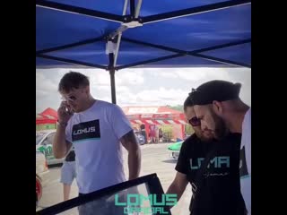 usyk and lomachenko put their cars on the race