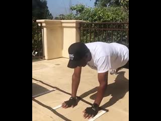 arm and shoulder strengthening exercise by sugar ray leonard