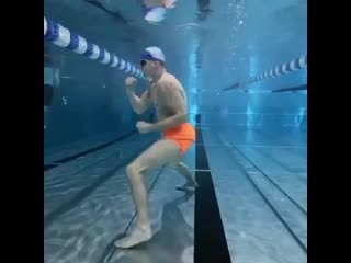 boxing training in the pool according to the method of muhammad ali