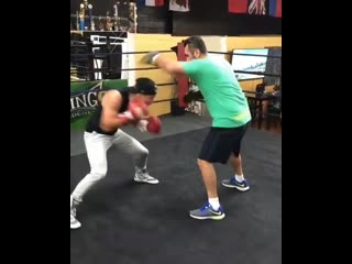 light technical work on the paws of oscar valdez