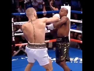 conor mcgregor catches floyd mayweather with a double deuce