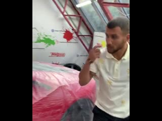 loma ordered an american trade wind, and a lamborghini came