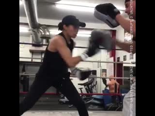 gennady golovkin's sister señez estrada works on her paws