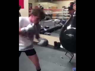 power work canelo alvarez on a heavy bag