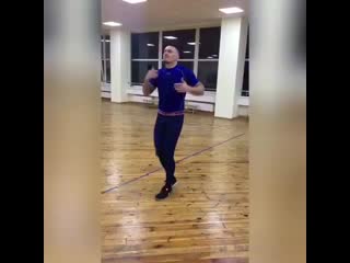 oleksandr usyk fooling around in training