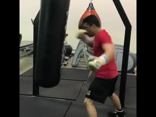 master strength work on a heavy bag