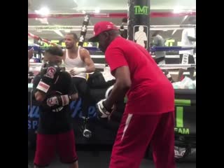 floyd mayweather sr teaches young boxers how to defend