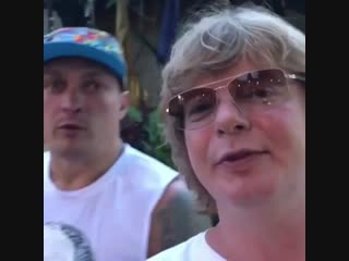 oleksandr usyk met red-haired ivanushka in bali