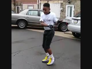 every self-respecting boxer should be able to jump rope like this