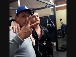 canelo alvarez serenades his coach in training.