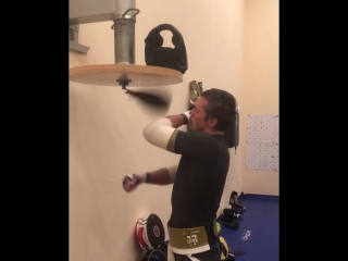 oleksandr usyk is preparing for the fight against tony bellew