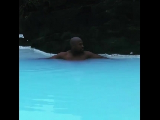 floyd mayweather is vacationing in iceland.