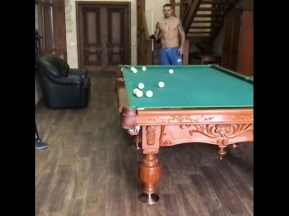 oleksandr usyk is a master not only of boxing, but also of billiards.