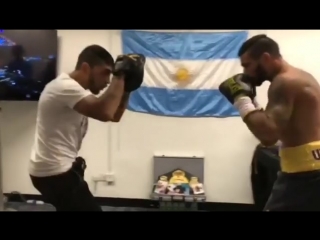 lucas matisse warming up in the locker room before the fight with manny pacquiao.