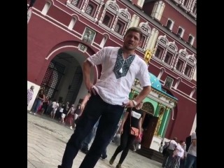 berinchik in an embroidered shirt in moscow almost hit a passerby on red square.