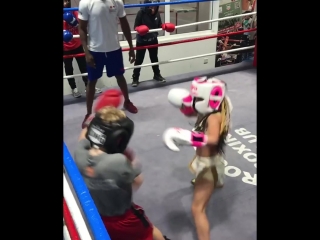 sparring promising ukrainian kira makogonenko.