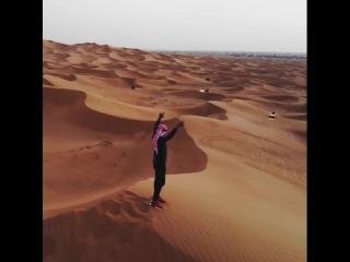 floyd mayweather training in the dubai desert.