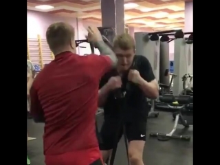 alexander povetkin completes preparations for the fight with price.