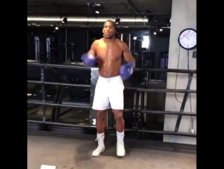 the dancing boxing skills of anthony joshua.