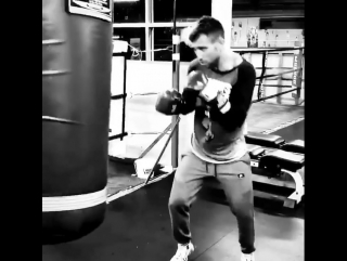 triple right side for strength from uncle vasya lomachenko.