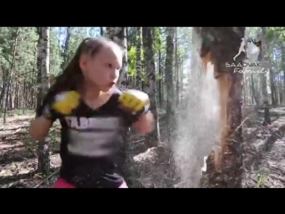 kazakh girl-boxer.