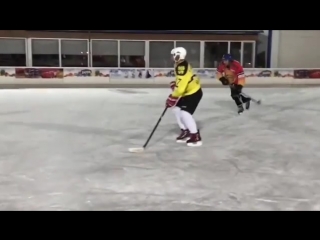 brave hockey player vasily lomachenko.