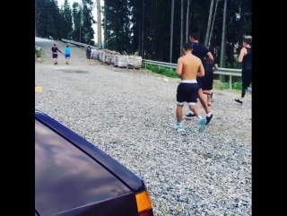 oleksandr usyk is preparing for his fight in the carpathians.